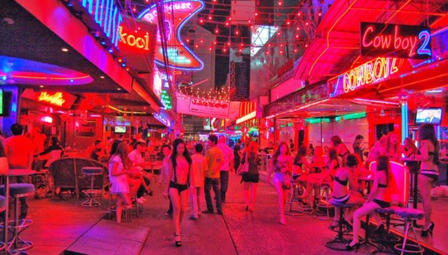 「泰國攻略」異國夜生活探秘:你必須知道的牛仔街五大熱門酒吧!