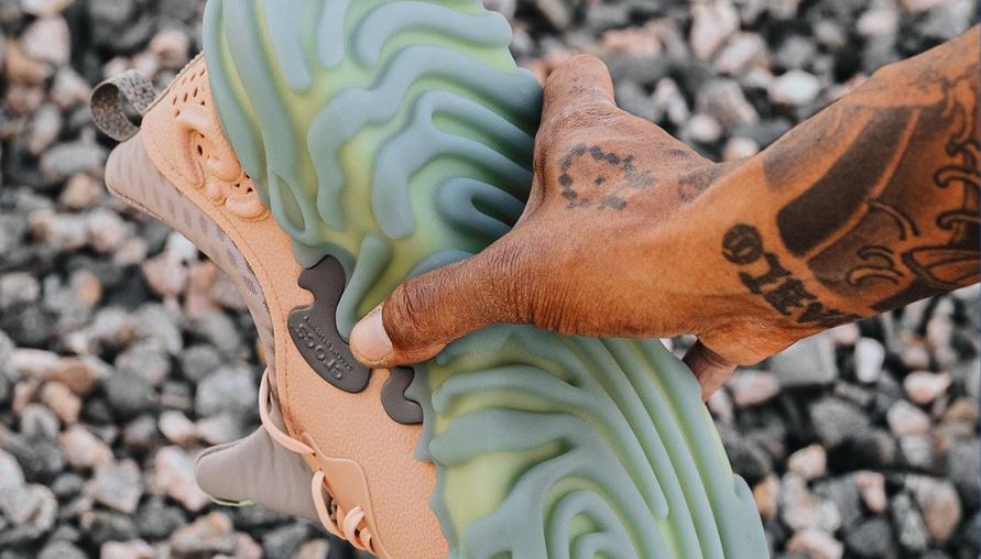 Salehe Bembury 攜手 Crocs，揭曉全新 Pollex 風格聯名款