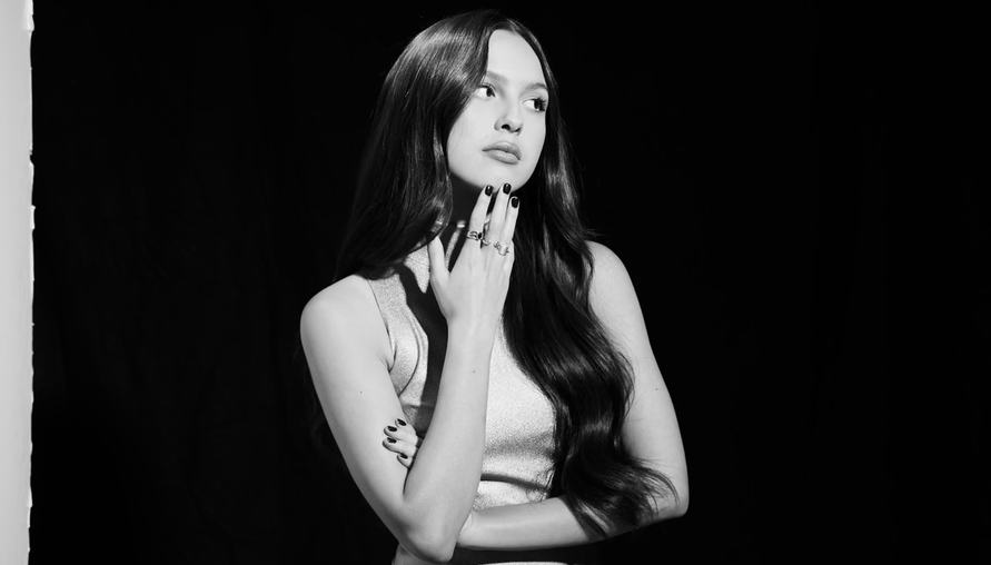 全球矚目的青春偶像Olivia Rodrigo首次亞洲巡演即將啟航—不容錯過的《GUTS World Tour》香港站盛大開唱!